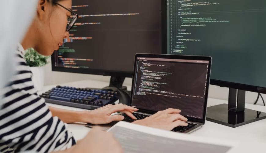 迪庆小程序定制开发构建实时互动新生态：WebRTC+即时通讯双引擎驱动